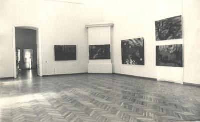 "Дикі тіні любові". Фото експозиції виставки 