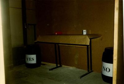 "Неприродній добір". Фото роботи "Так - Ні". Мирослав Кульчицький & Вадим Чекорський