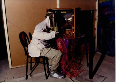 "Неприродній добір". Фото інсталяції "Транслятор". Філіпп Перловський