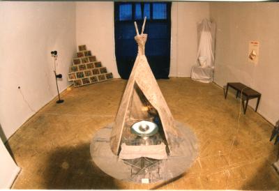 "Синдром Кандинського". Фото роботи "Вігвам". Іван Паламарь, Юрій Пліс, А. Єрьоменко