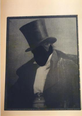 "Фантом-Опера". Фото роботи Олександра Лісовського в експозиції виставки 