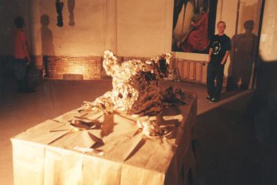 "Фантом-Опера". Фото роботи Ігоря Цюпки в експозиції виставки 